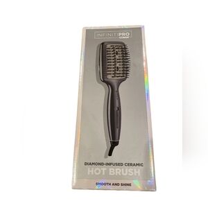 Conair InfinitiPRO Diamond-Infused Ceramic Smoothing‎ Hot Paddle Brush